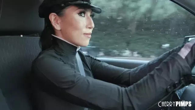 Cherry Pimps - Judy Jolie's Horny Chauffeur Wants Donnie Since's Big Black Dick After Taking Him Home